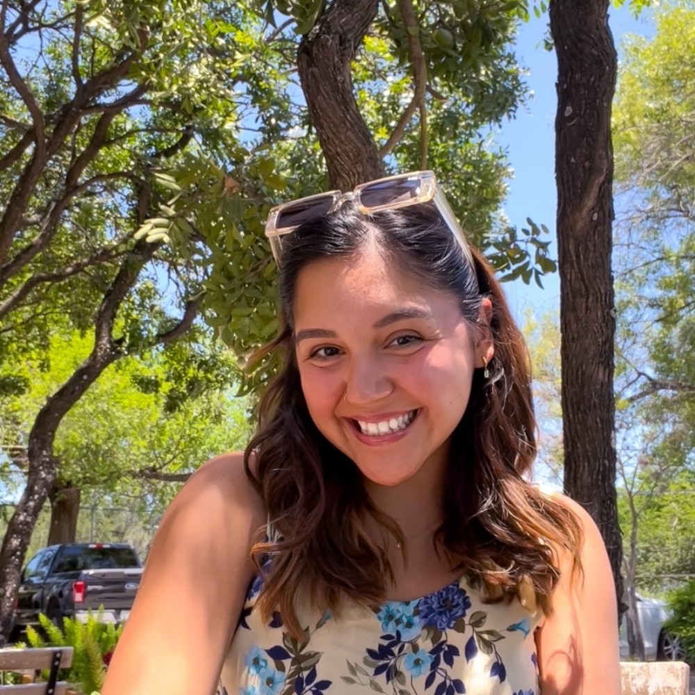 Meet your Posher, Mikaela